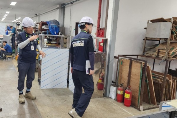 안산시, 산업현장 재해 예방을 위한 노동안전지킴이 활동 시작.jpg