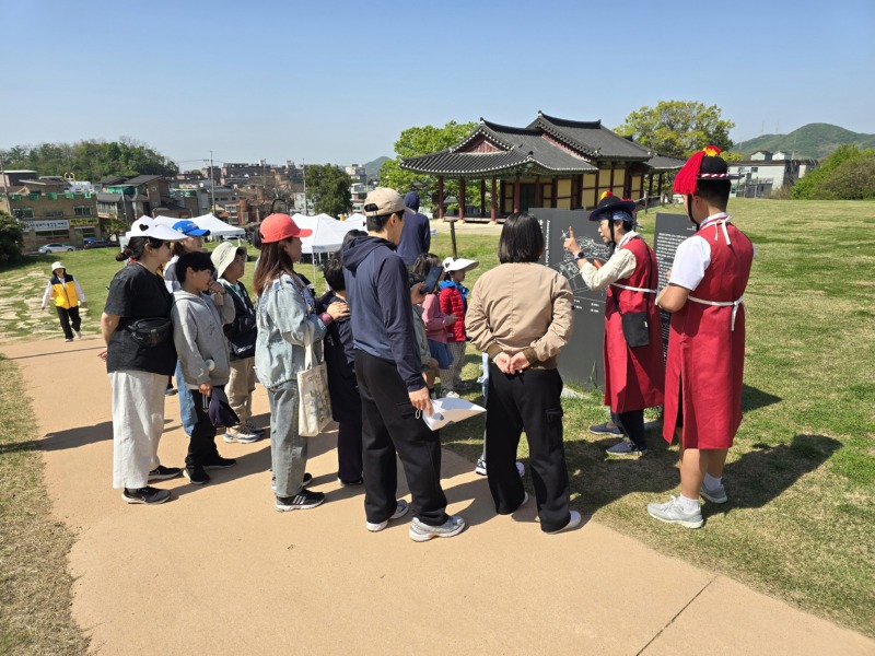 .안산시, 국가유산 프로그램‘안산읍성의 보물을 찾아라’성황리 종료.jpg