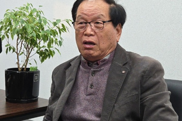 김선철 교장.jpg