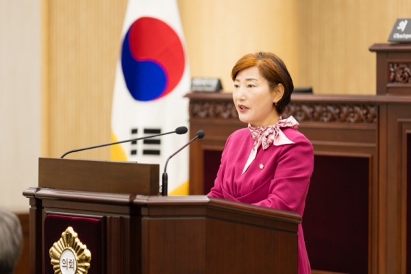 현옥순 의원 개인형 이동장치 운행 관련 법률 제정 촉구 건의안 채택.jpg