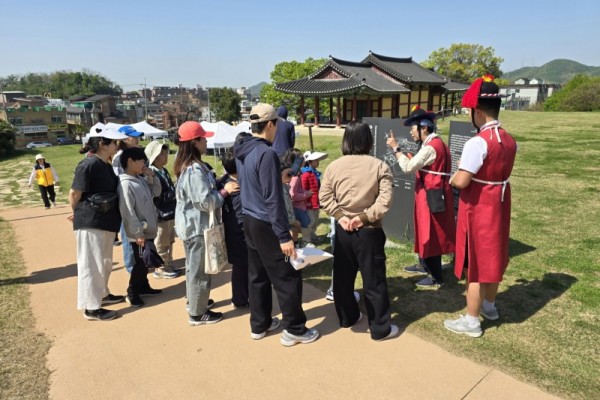 .안산시, 국가유산 프로그램‘안산읍성의 보물을 찾아라’성황리 종료.jpg