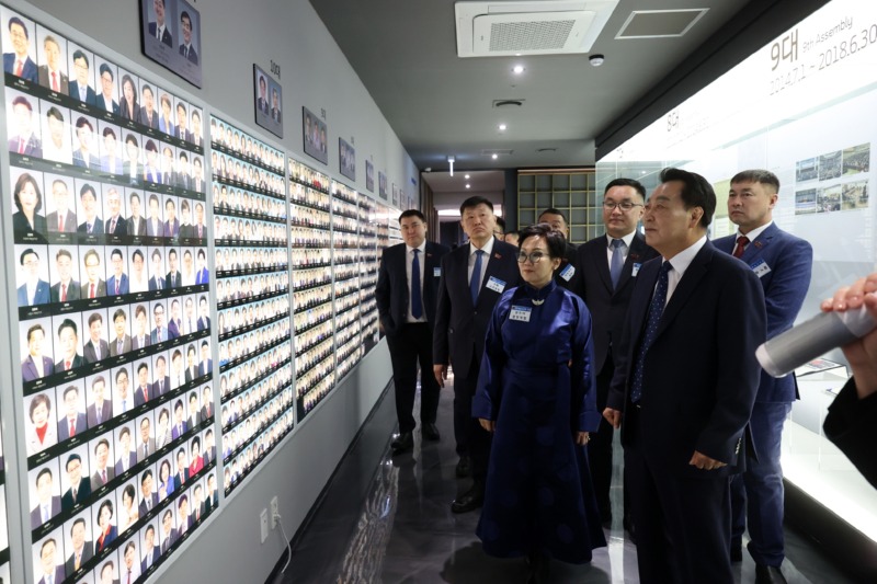 경기도의회, 경기마루 관람객 7만7천명 돌파 (1).JPG