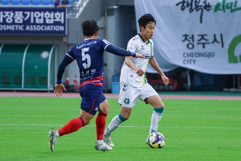 홈 승리 나서는 안산.jpg