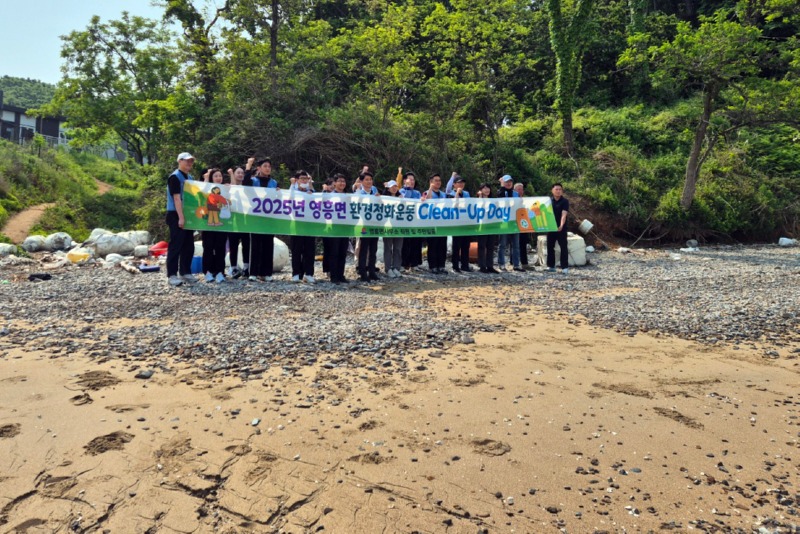 영흥면, 포스코 AC와 깨끗한 해안 쓰레기 수거 실시).jpg