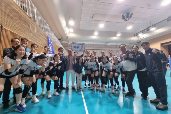 안산학생 선수단 배구 격려.jpg