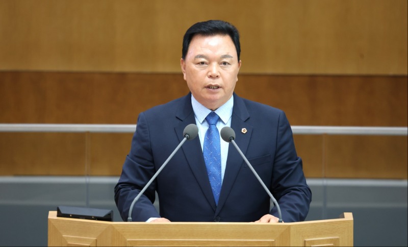 이기환 의원, 대정부 질문에서 도민 안전 및 출산 정책 개선 촉.jpg