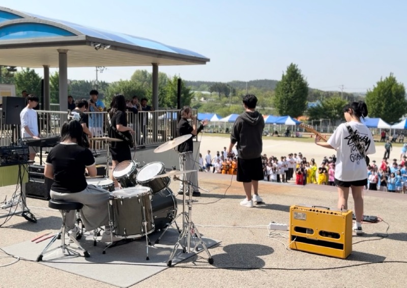 체육대회 공연 사진 5.jpg