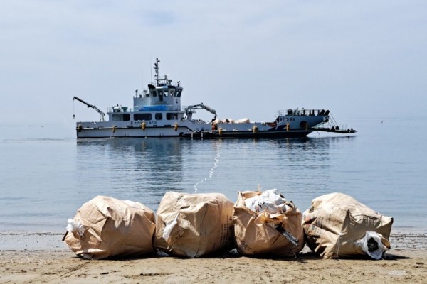 옹진군, 취약해변 정화를 위한 옹진 청정호.jpg