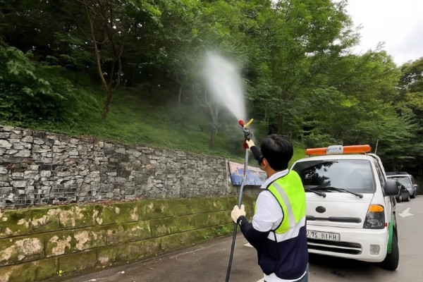 안산시,‘러브버그’출몰 대비한 친환경 예방·홍보 병행 추진.jpg