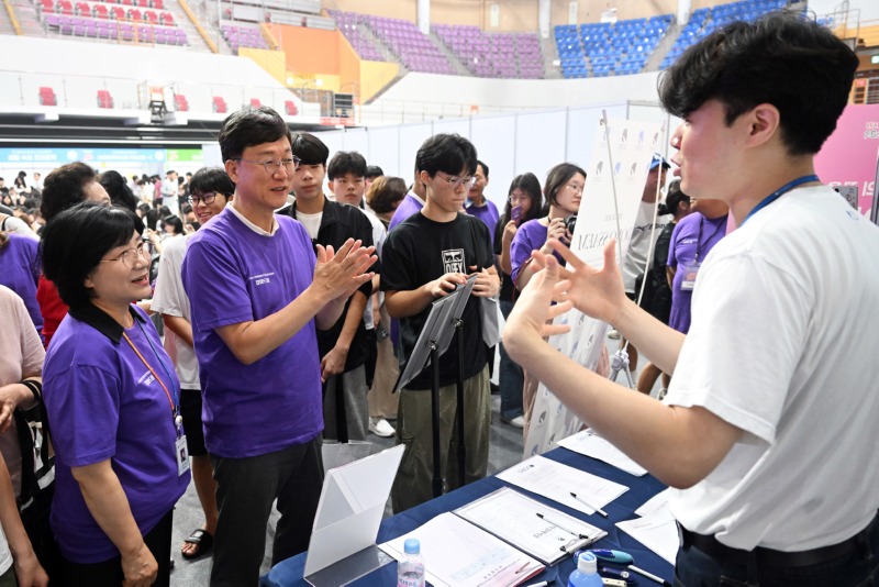안산시,‘미래진로직업교육박람회’성황리 개최… 진로 설계 디딤돌(2).jpg