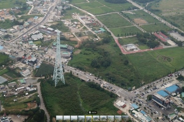 드론으로 촬영한 대부도 교통정체 모습.jpg