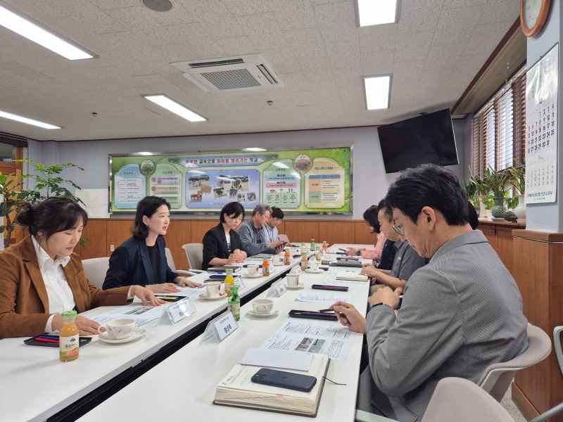 장윤정 의원, 안산 성호중·호동초 방문…“학생 안전과 학습환경 개선 노력”(2).jpg