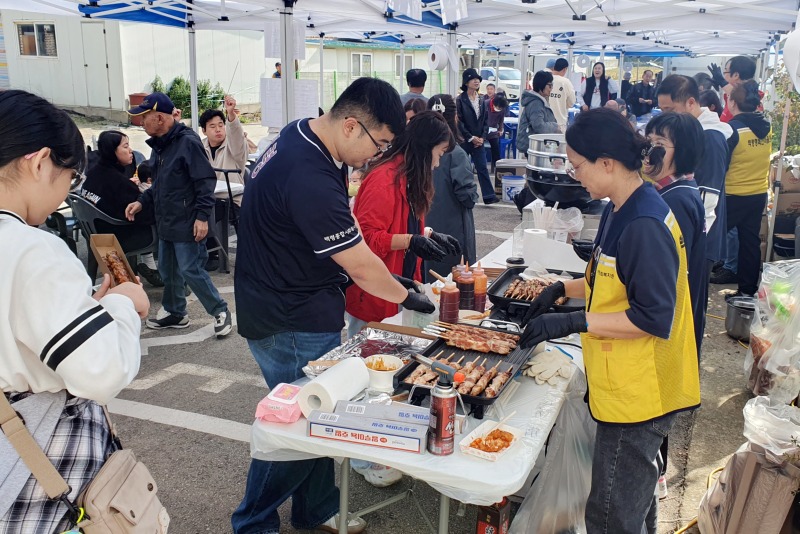 백령종합사회복지관  제 13회 백령 사랑나눔 행사 종료)-1.jpg