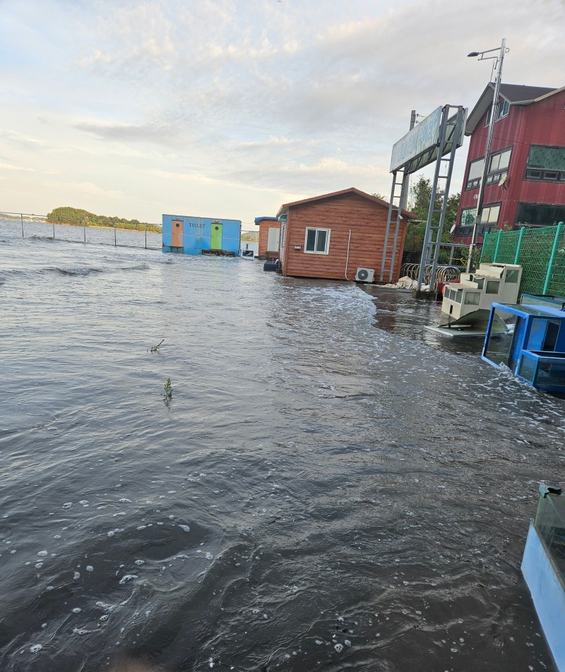 말부흥어촌계 사리때 물량장 모습.jpg