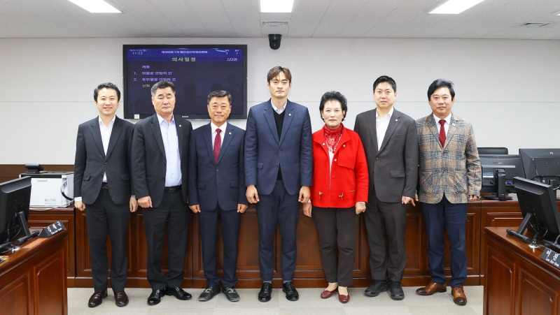 1시의회 예결위원장.JPG