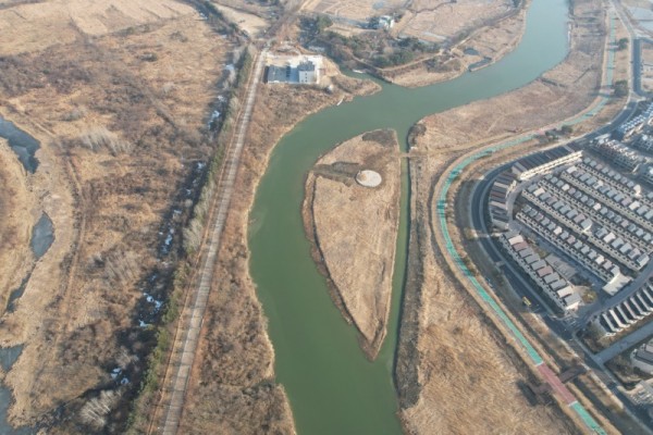 2최종인 “10m가 사라졌다… 갈대습지 진입도로 침식.jpg