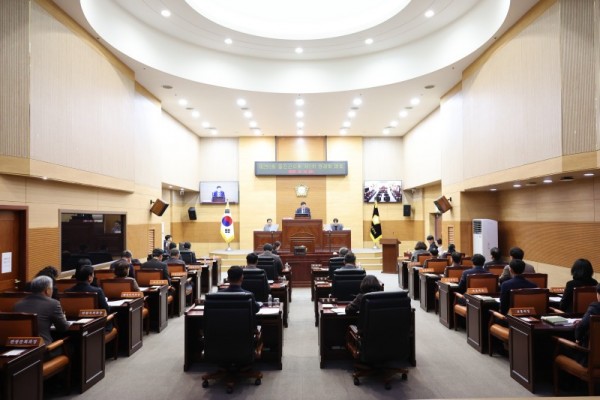 1옹진군의회 제253회 제2차 정례회 폐회).JPG