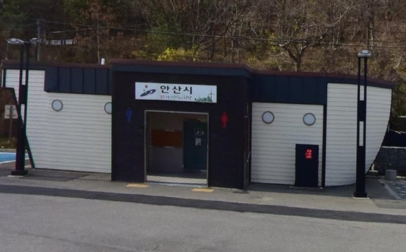2구봉도 공중화장실11.jpg