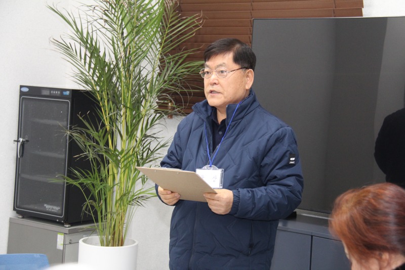 윤장 사무국장.JPG